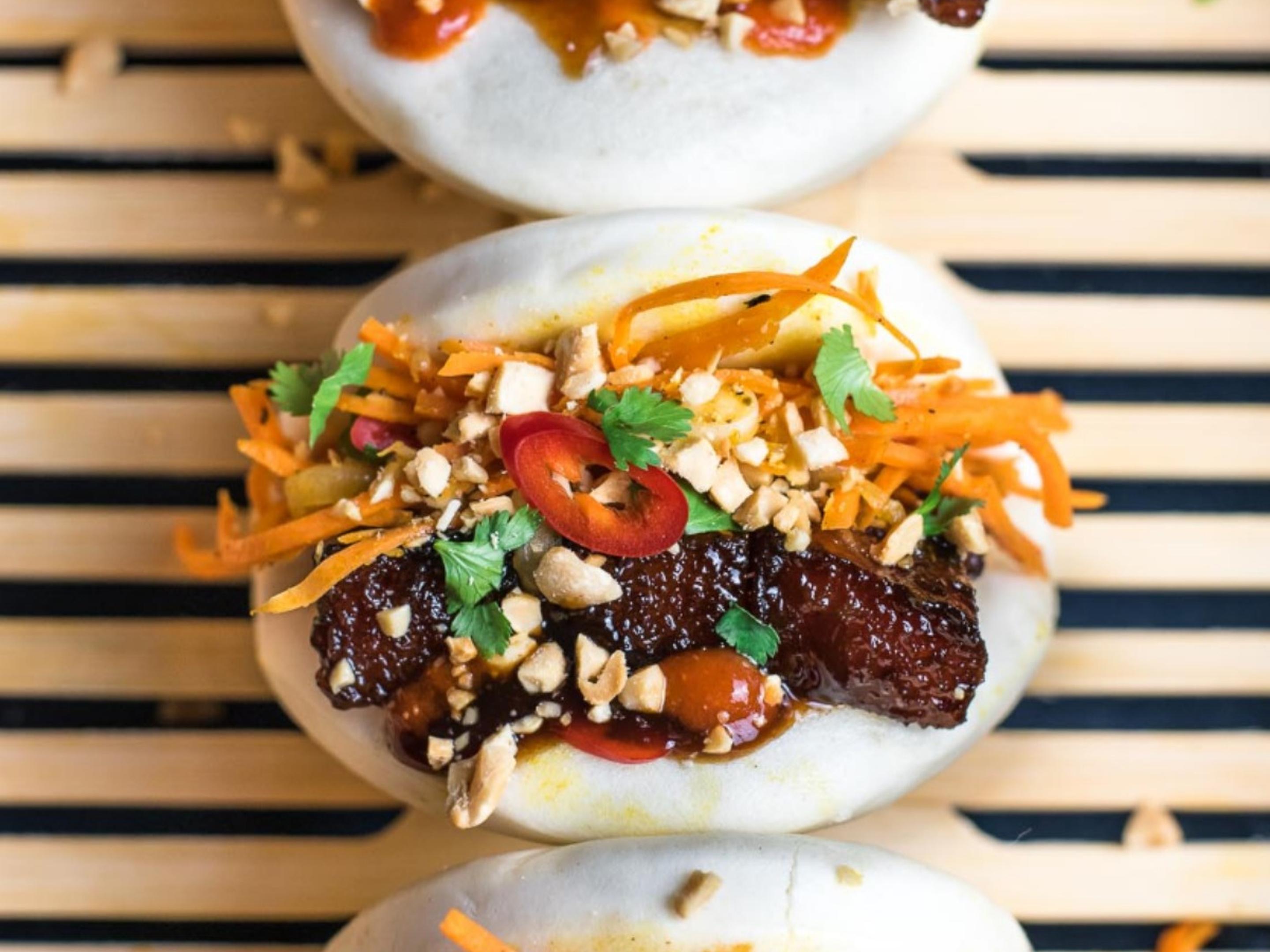 Steamed Bao Bun Plate (4pc)