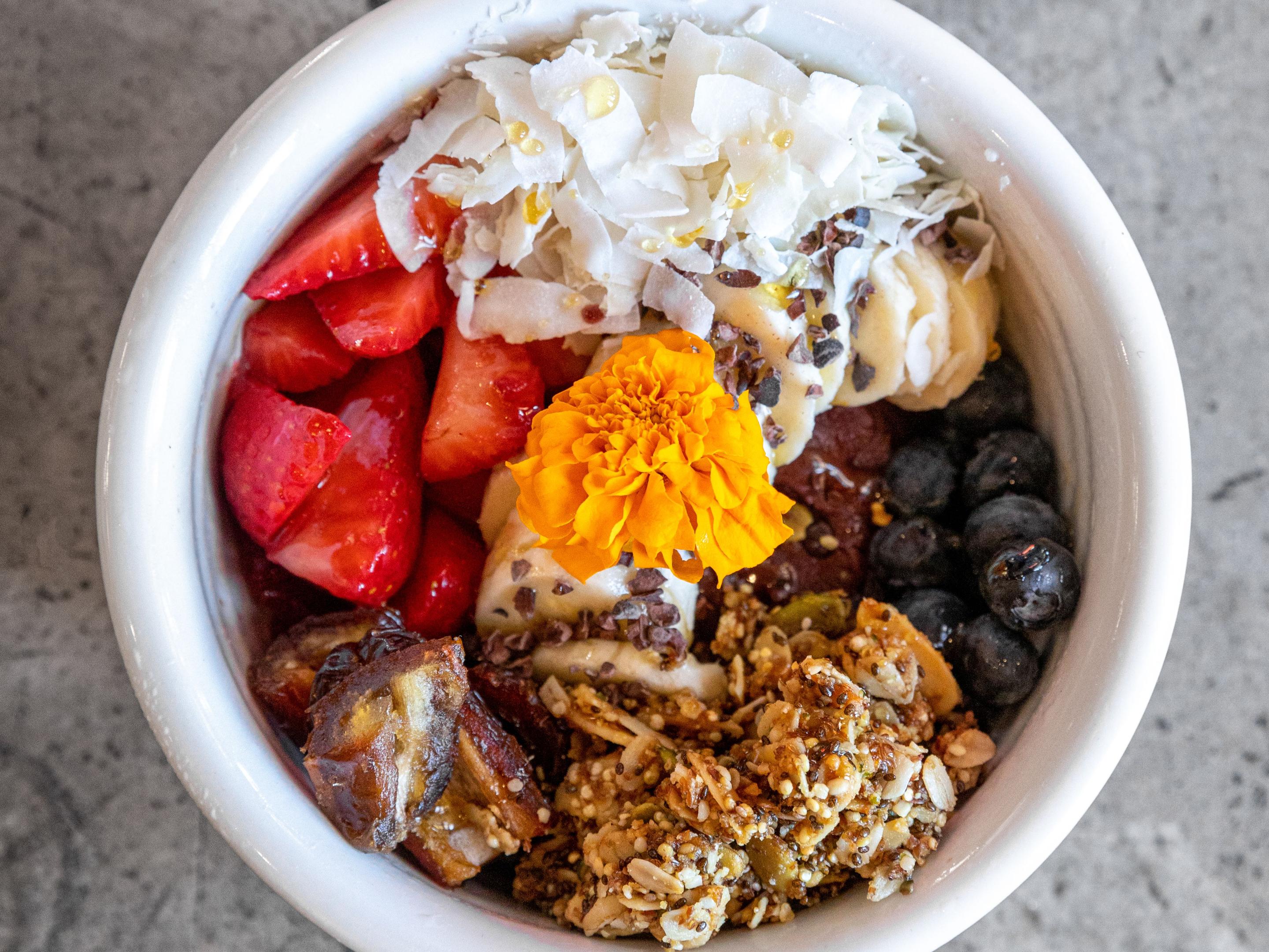 Dragon Fruit (Pitaya) Bowl