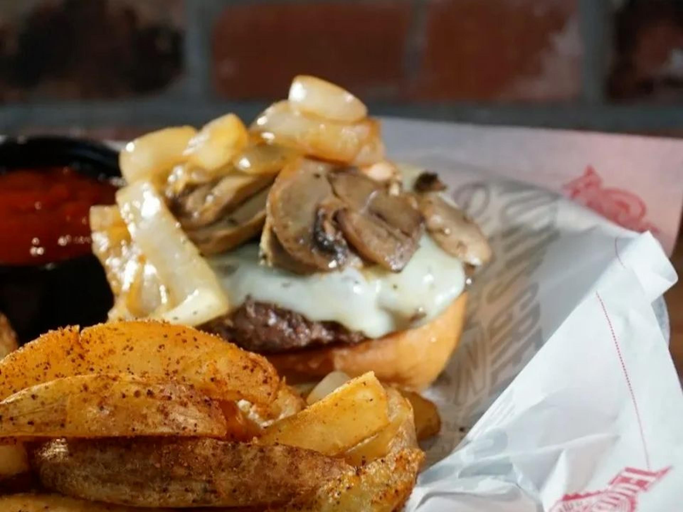 1/2lb SwissMelt Burger