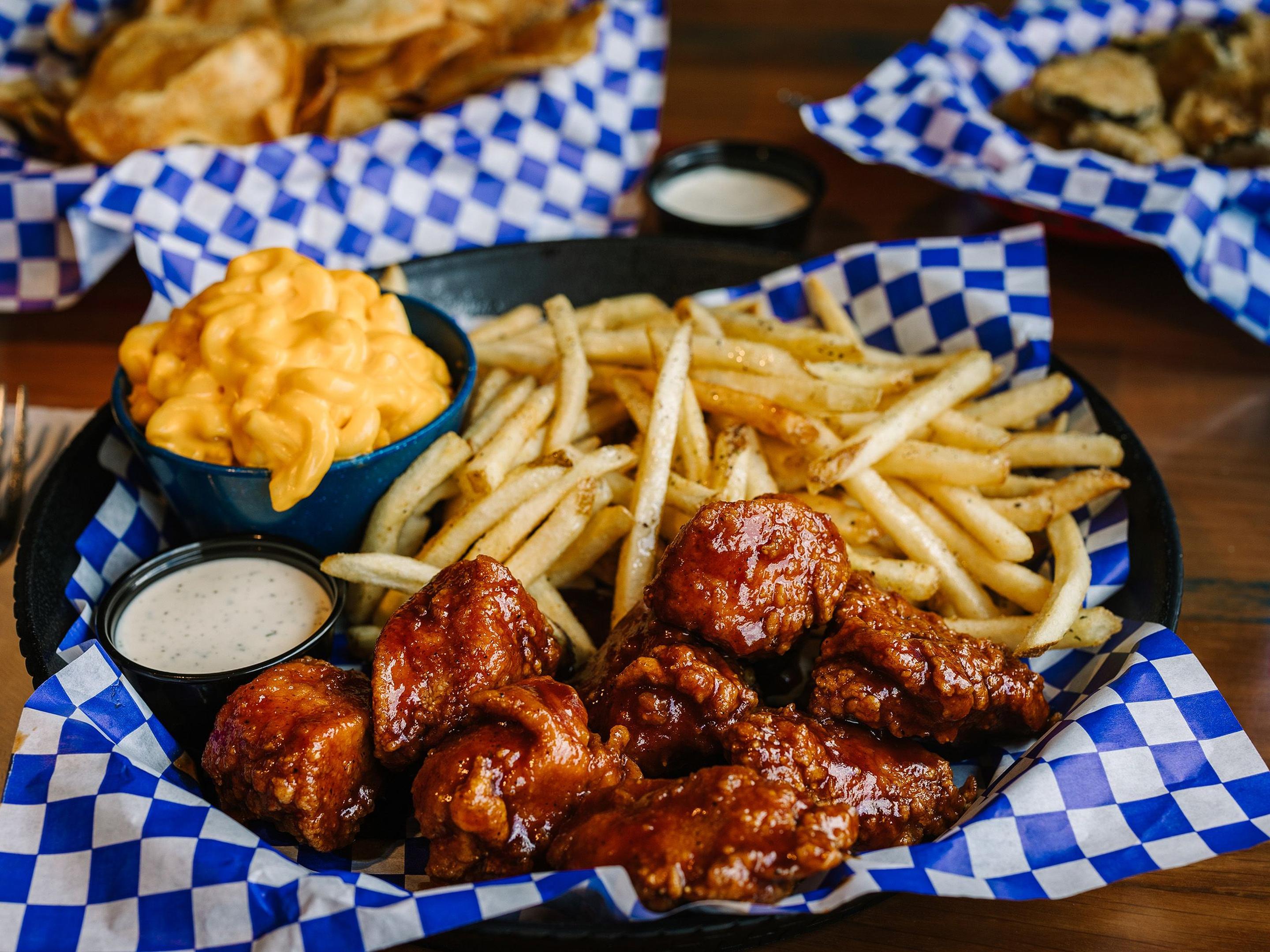 Boneless Wings Platter
