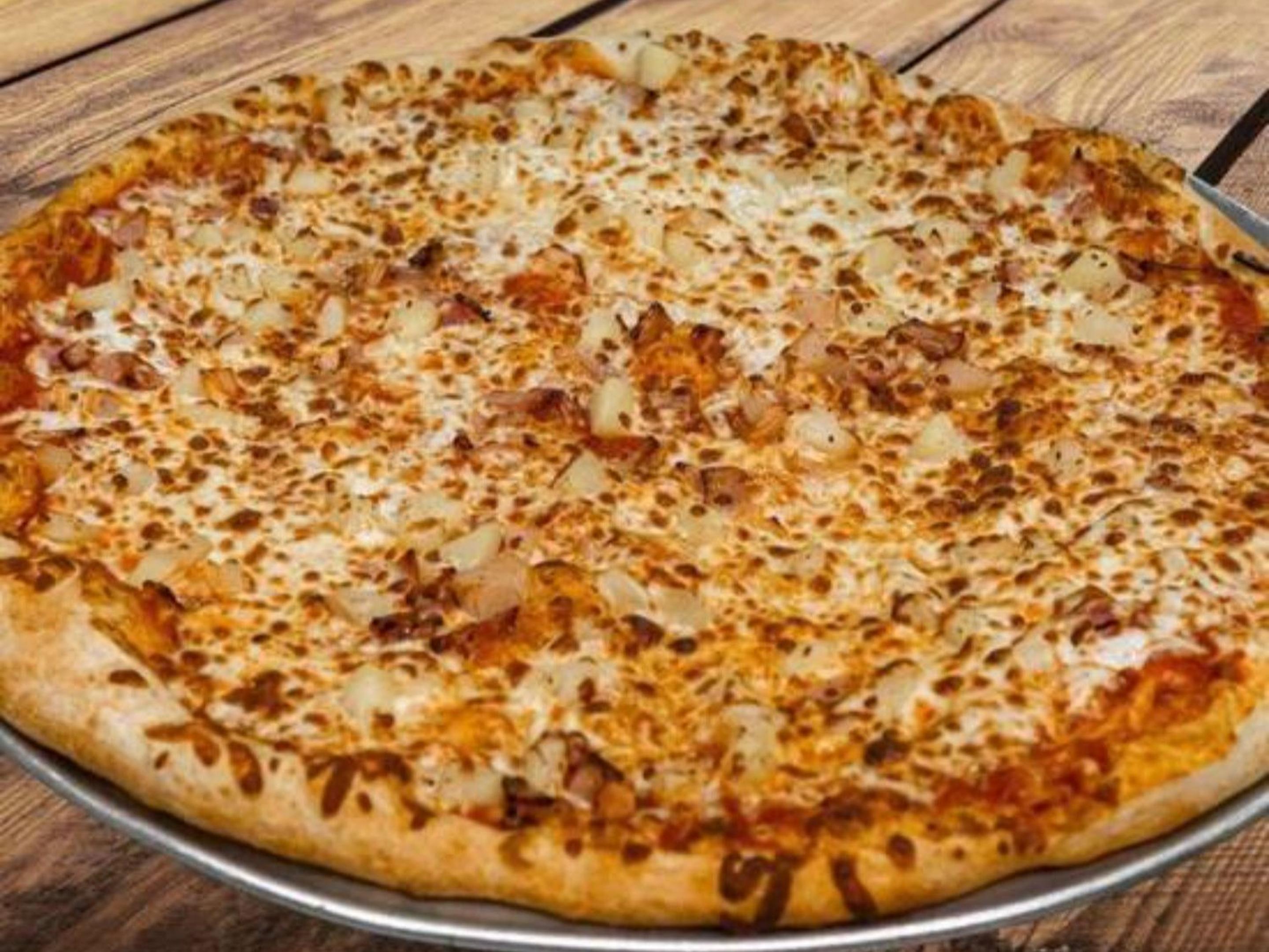 18-Inch Hawaiian Pizza