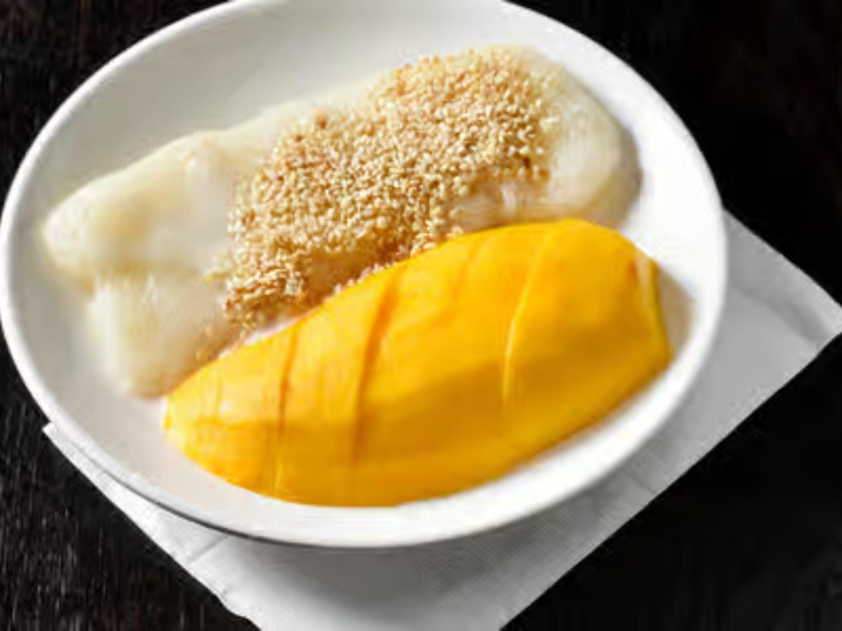 Sticky Rice with Fresh Mango
