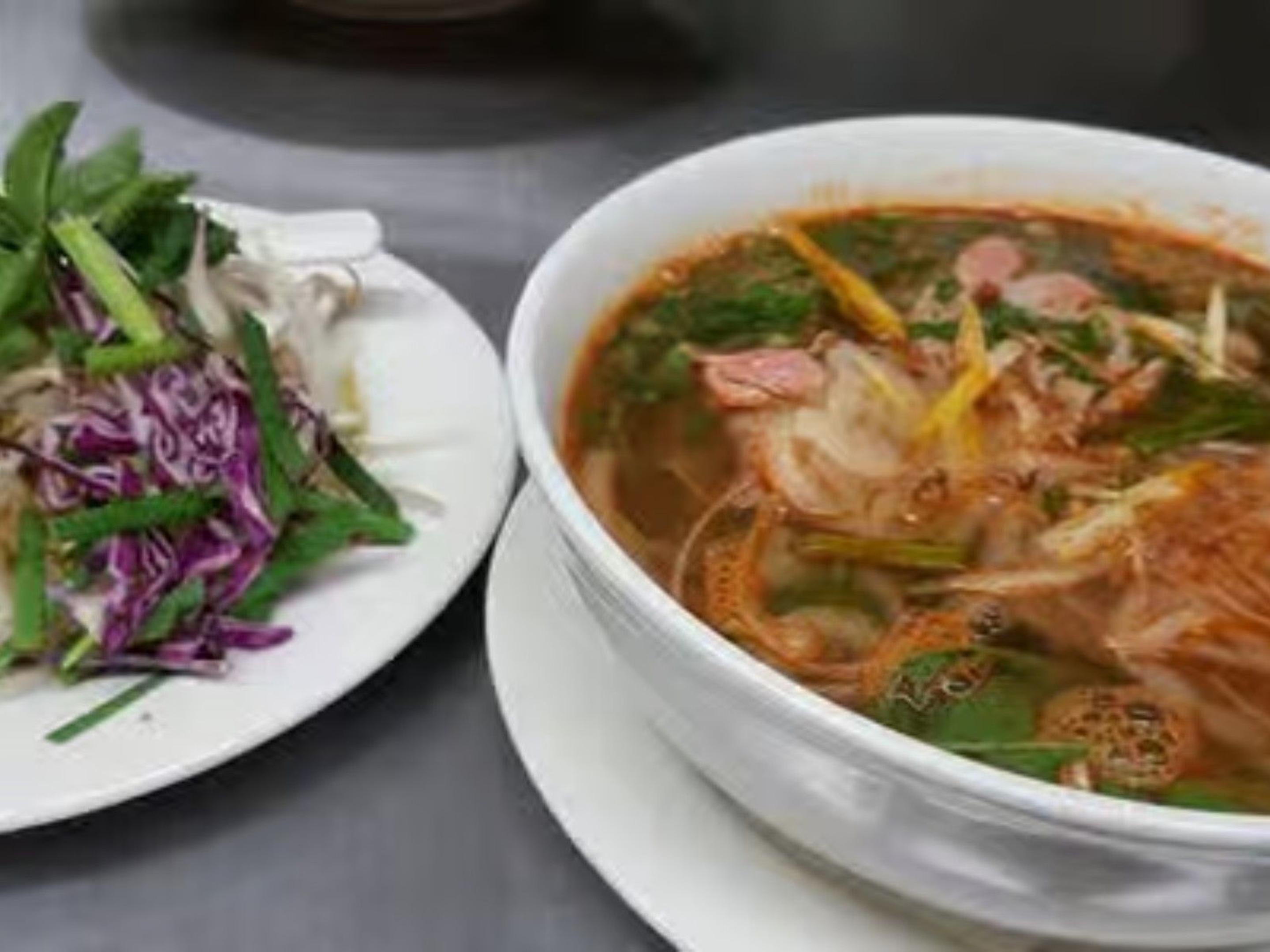 Beef Lemongrass Soup (Bun Bo Hue)