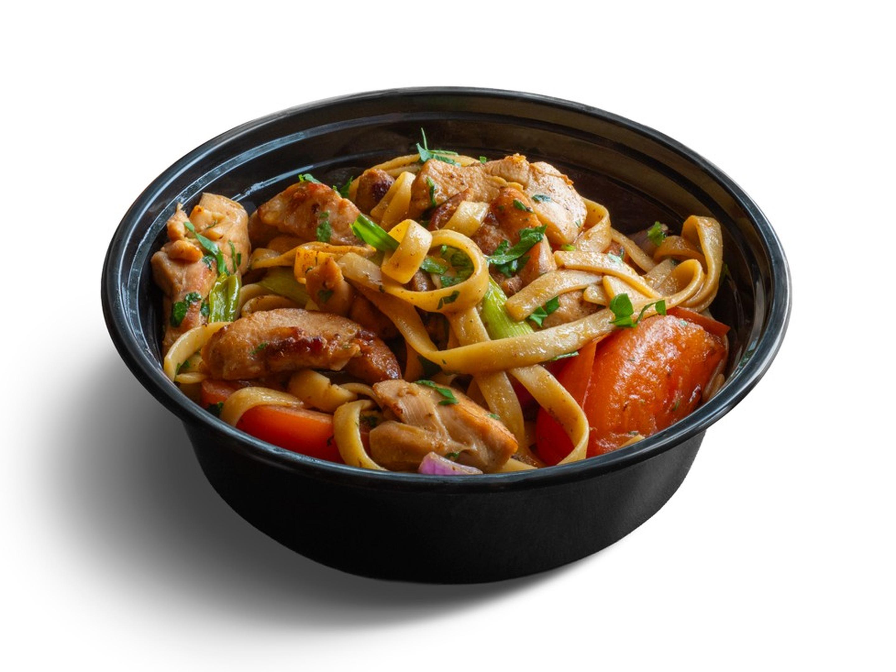 Pollo Saltado- Noodles