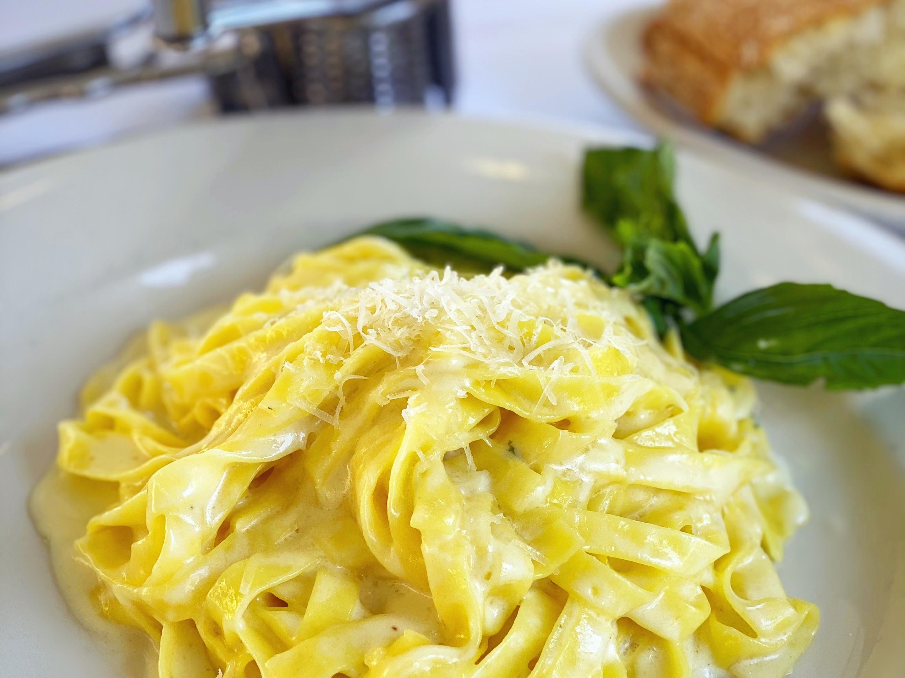 Fettuccini Alfredo
