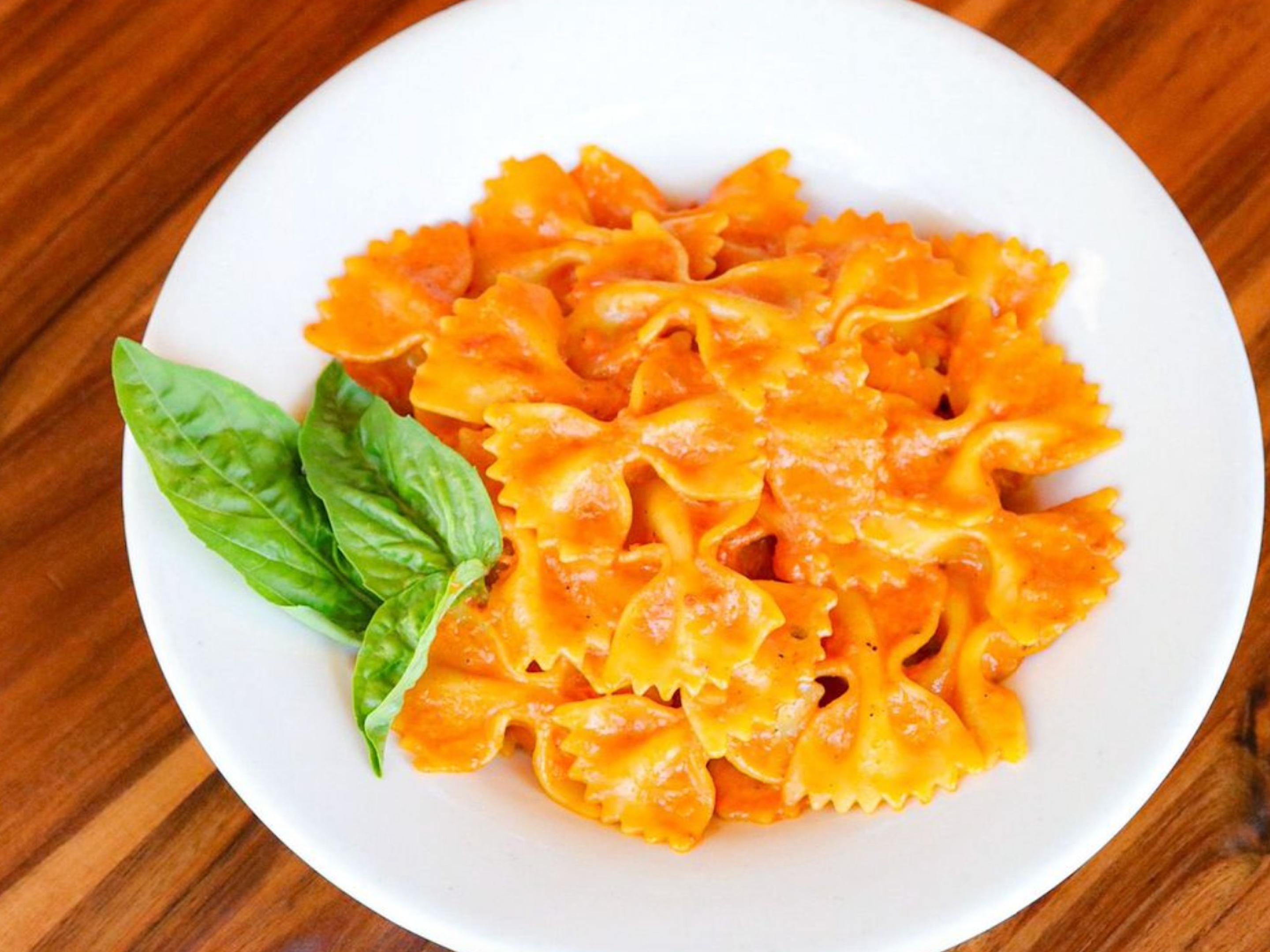 Gulabi Farfalle (Saffron Pasta)