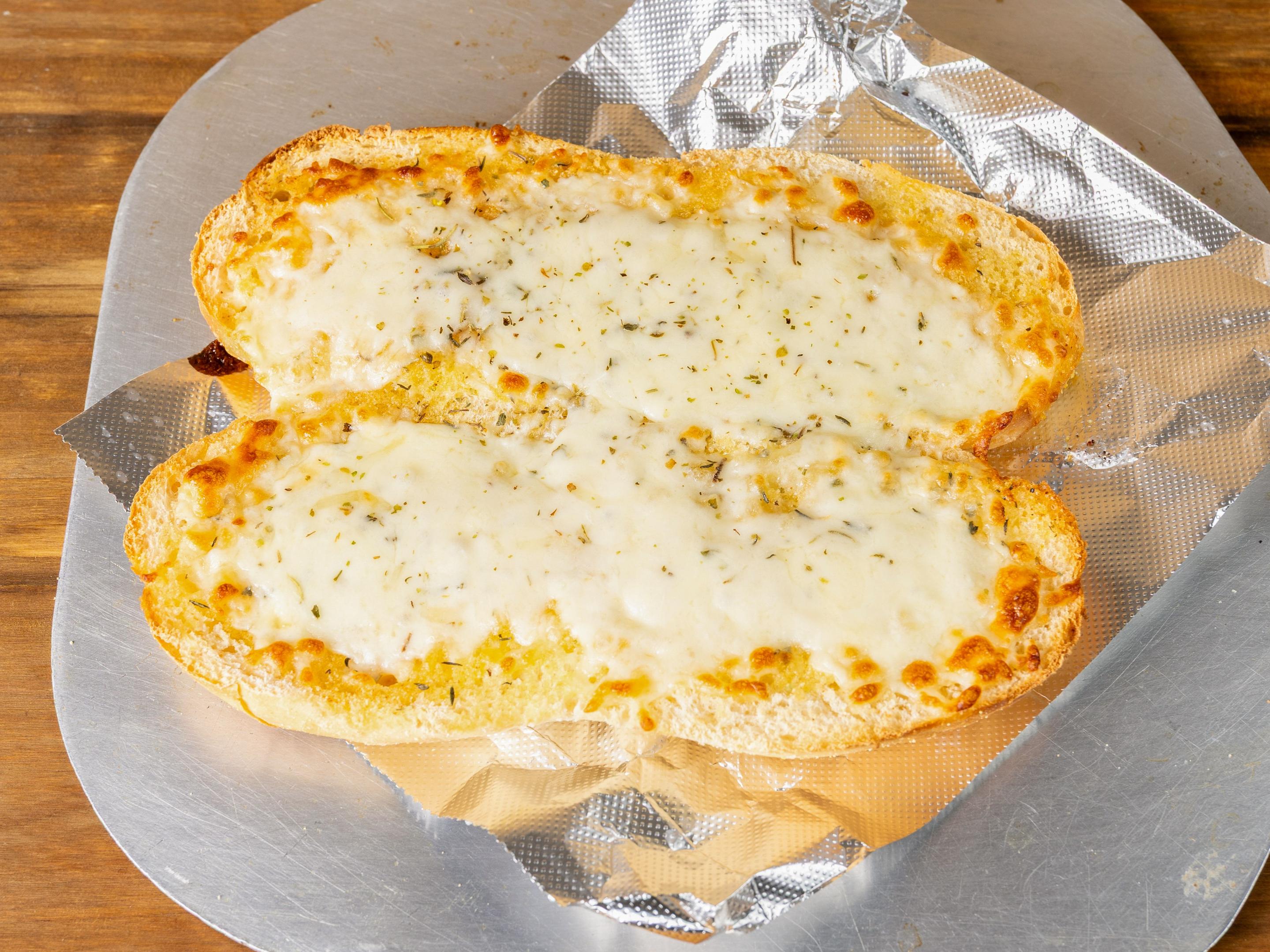 Garlic Cheese Bread