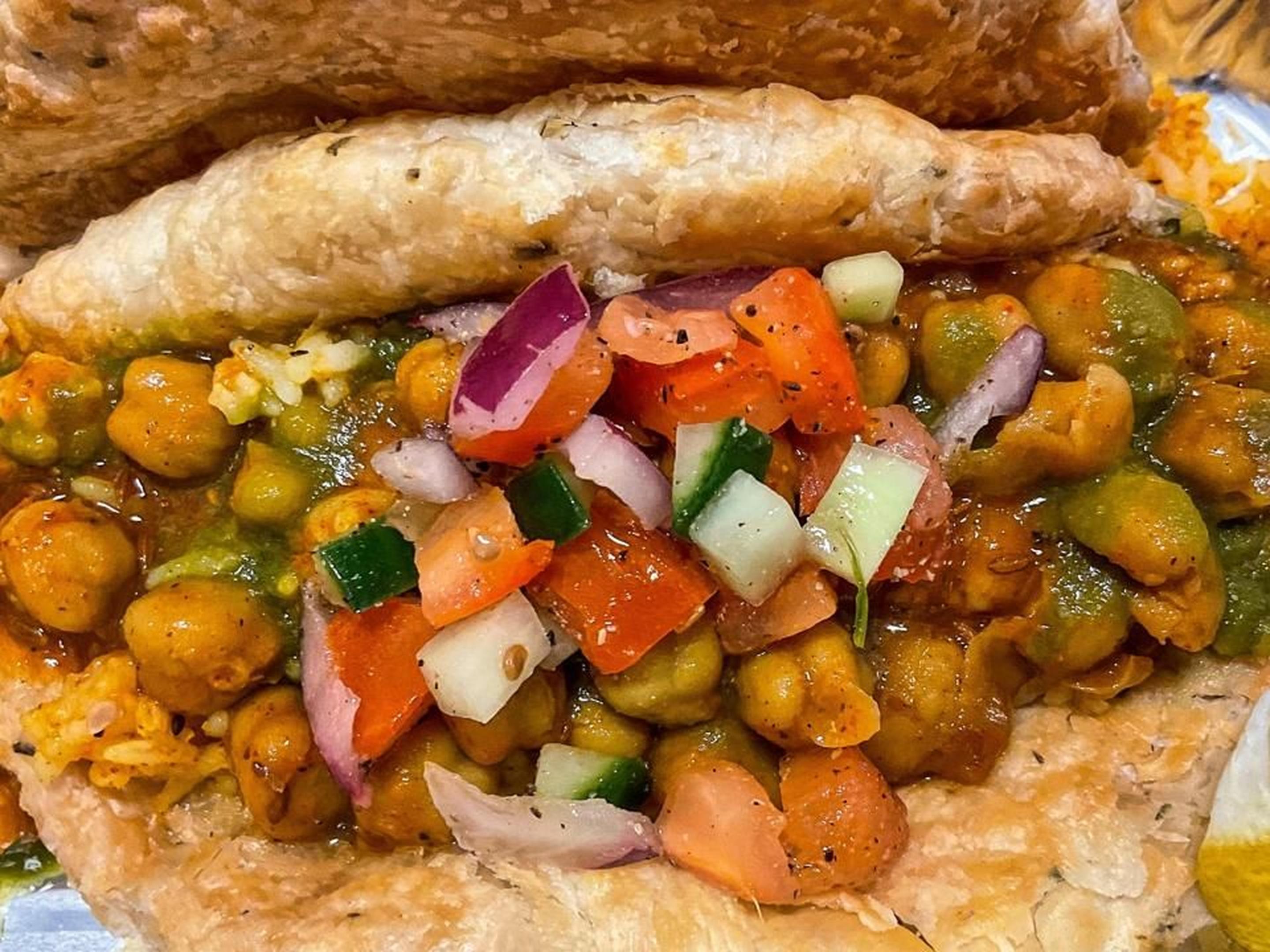 CHOLE MASALA ROLL-UP