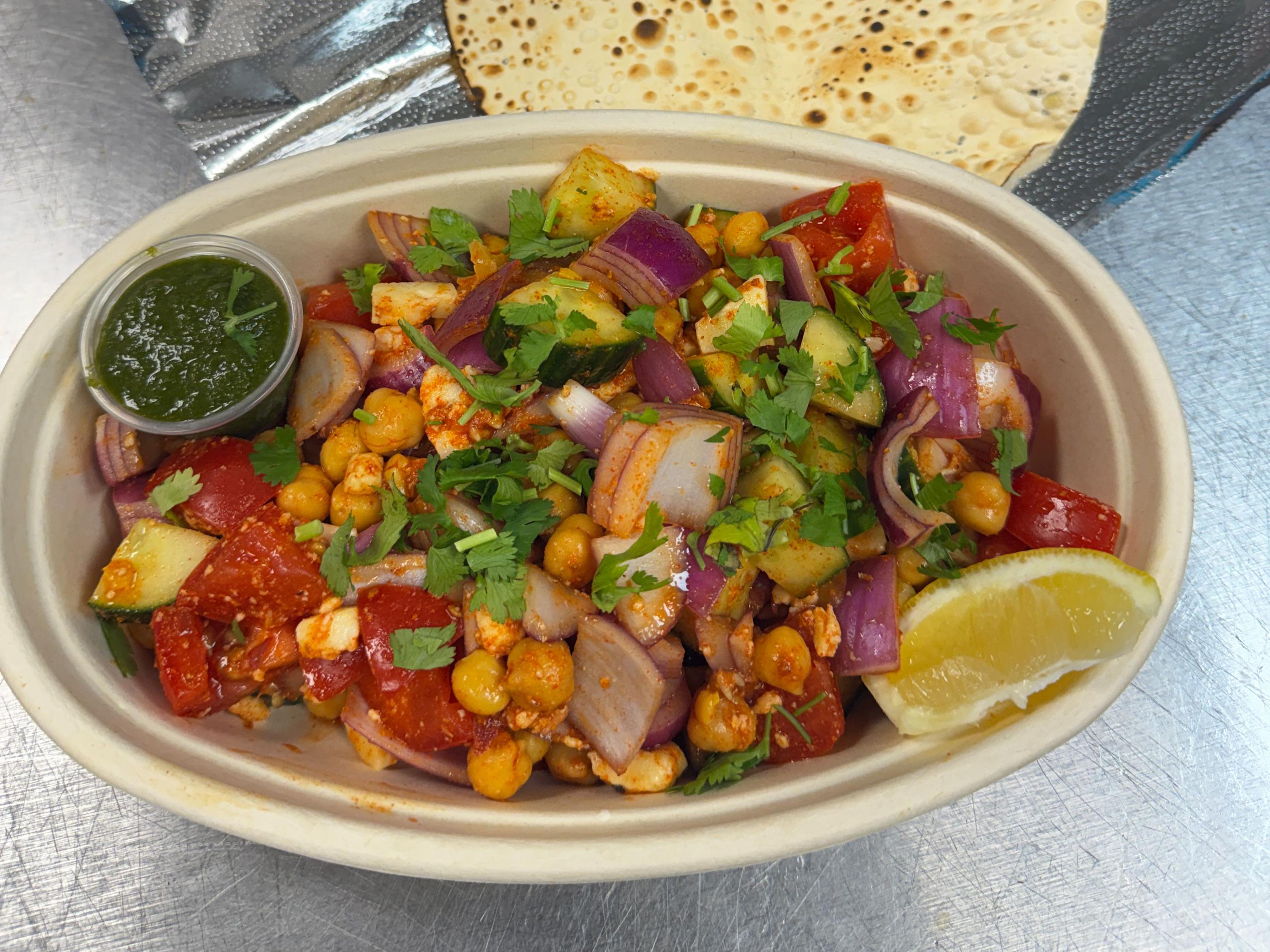 Maaji’s Deluxe Salad