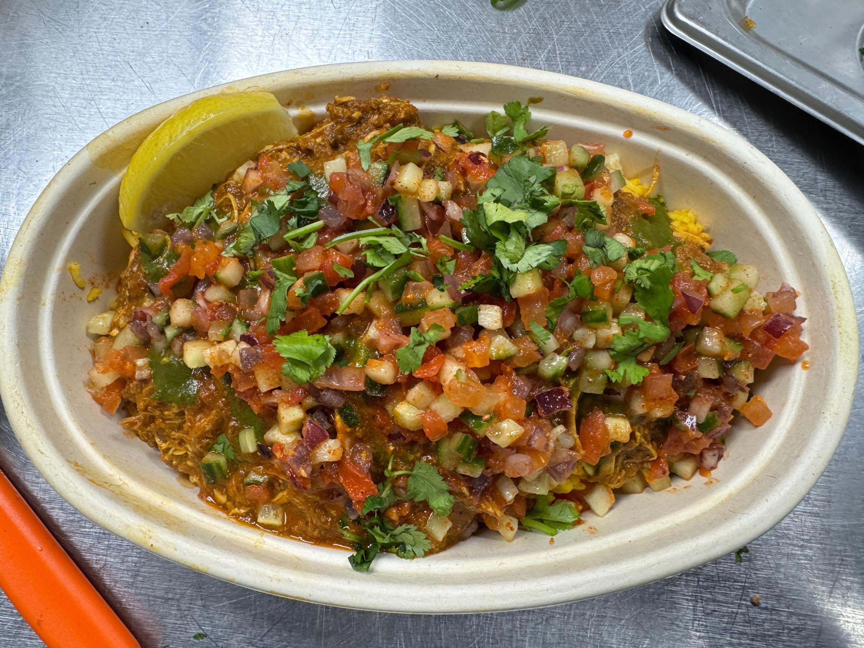 SHREDDED CHICKEN CURRY BOWL