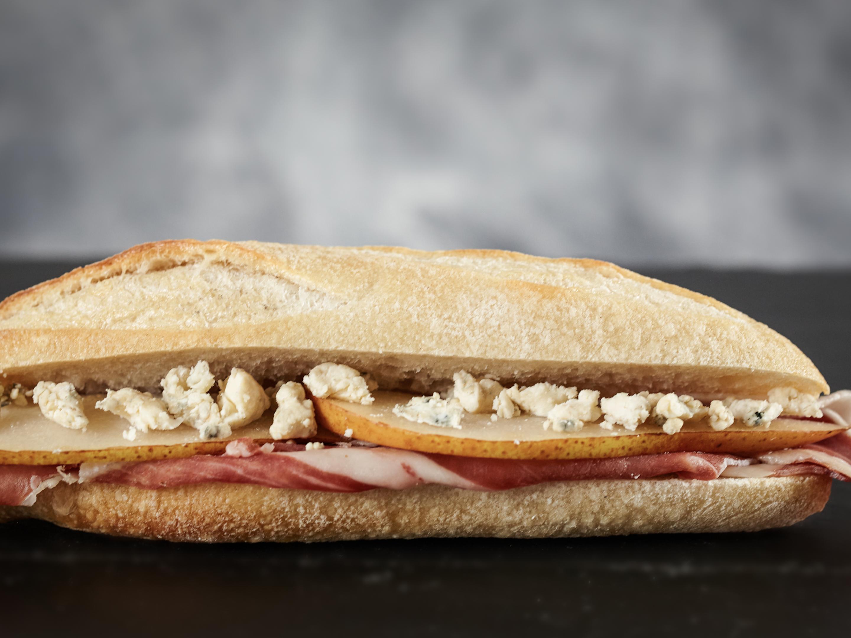 Prosciutto, blue cheese w/ pear jam