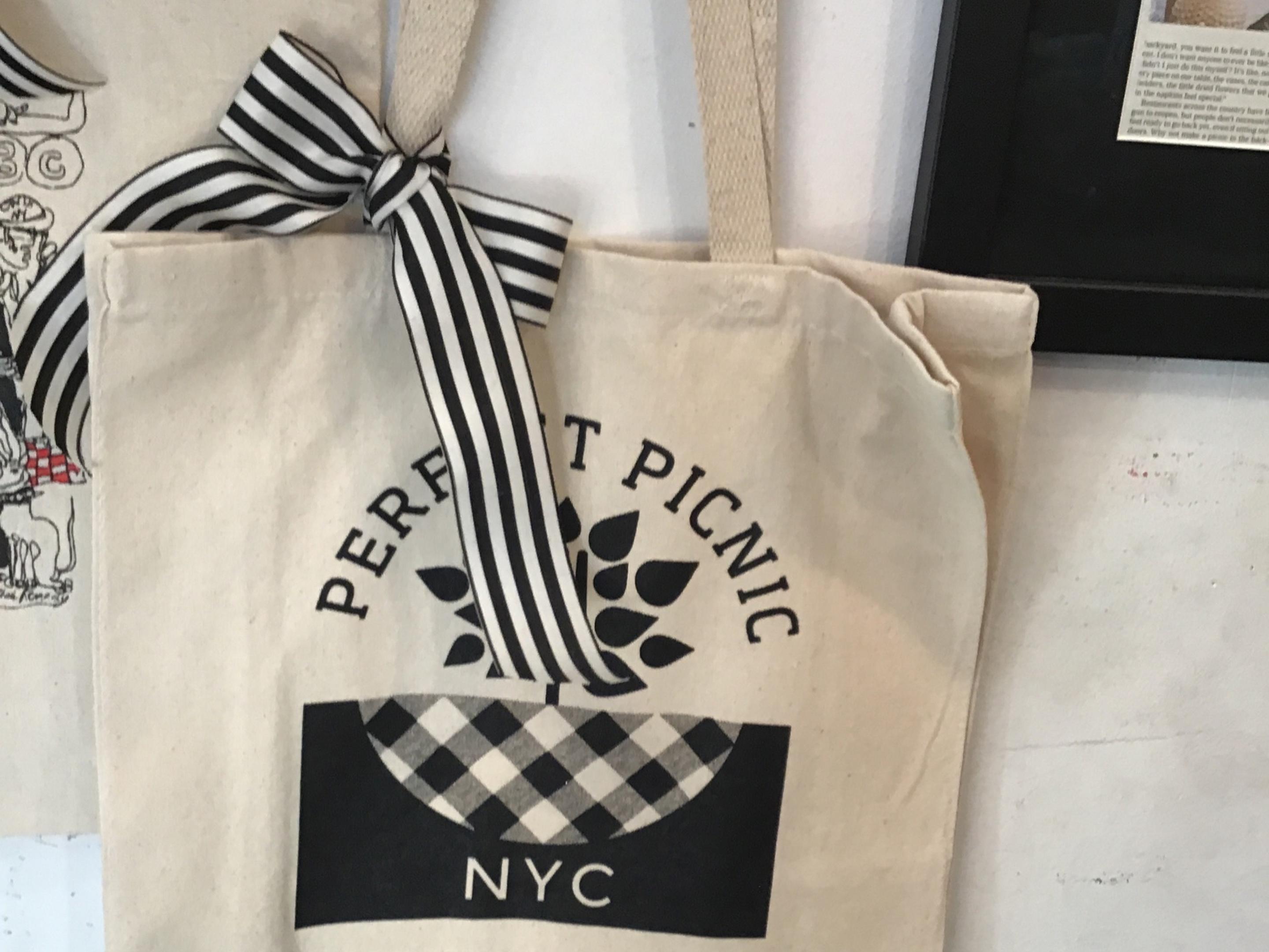 Medium tote