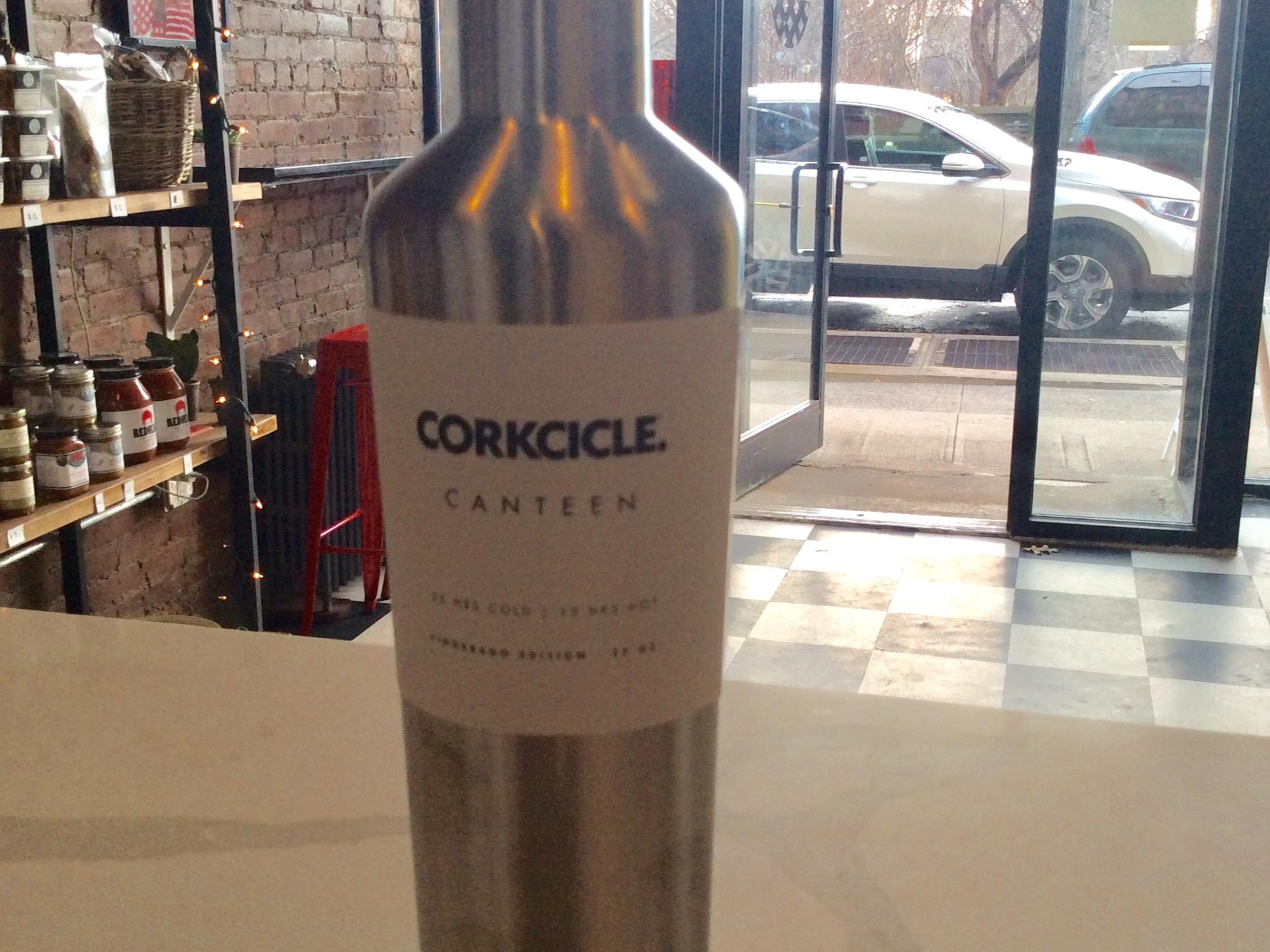25oz Corkcicle