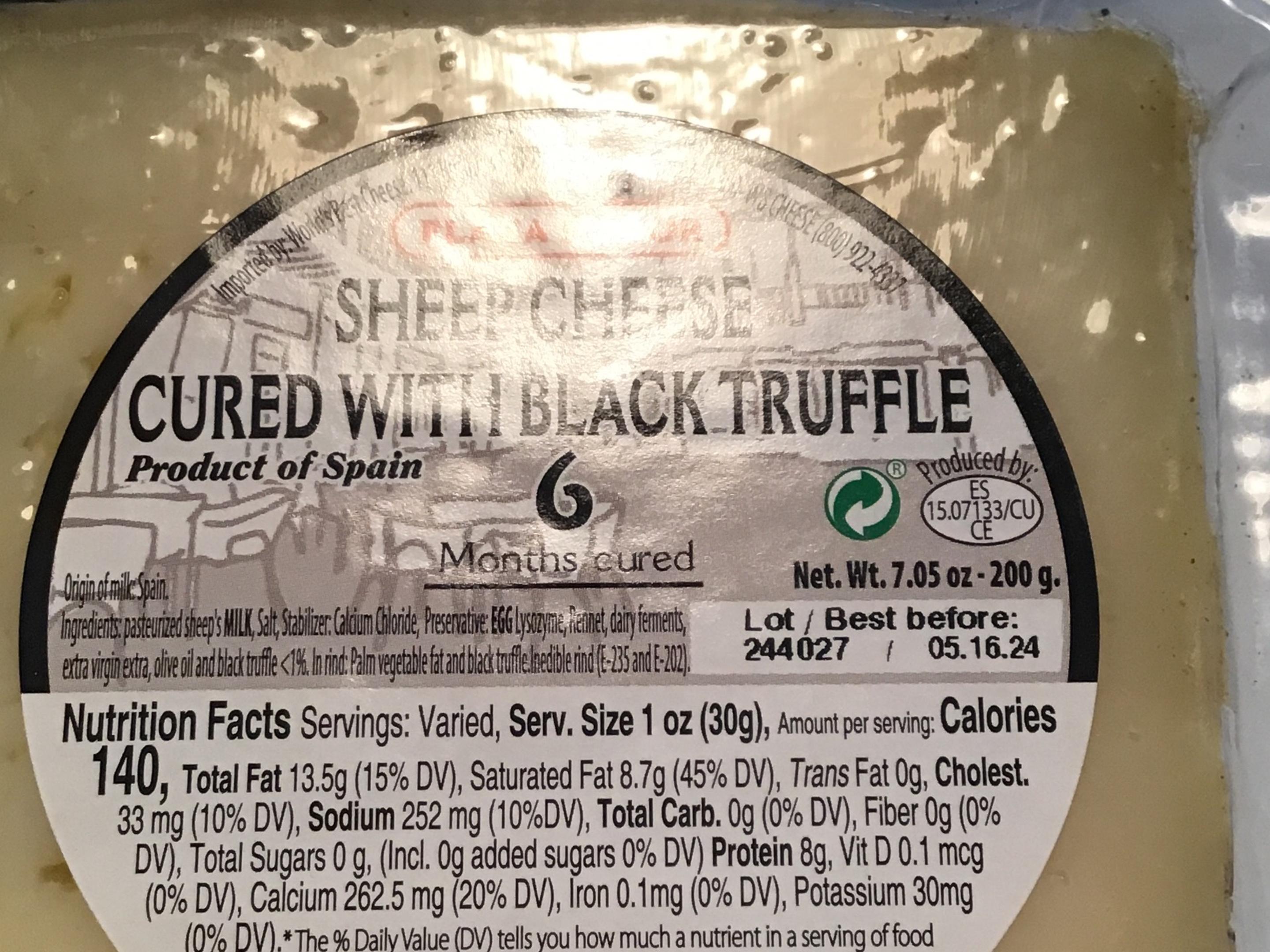 Plaza mayor sheep cheese cured with black truffle