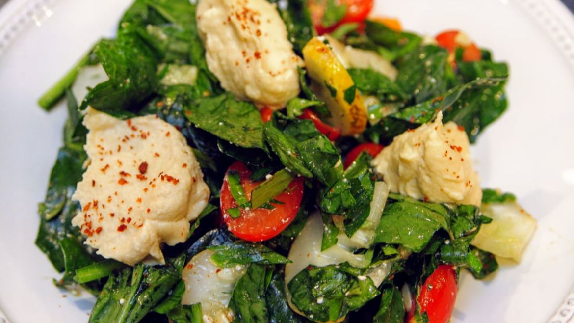 Garden Salad With Hummus