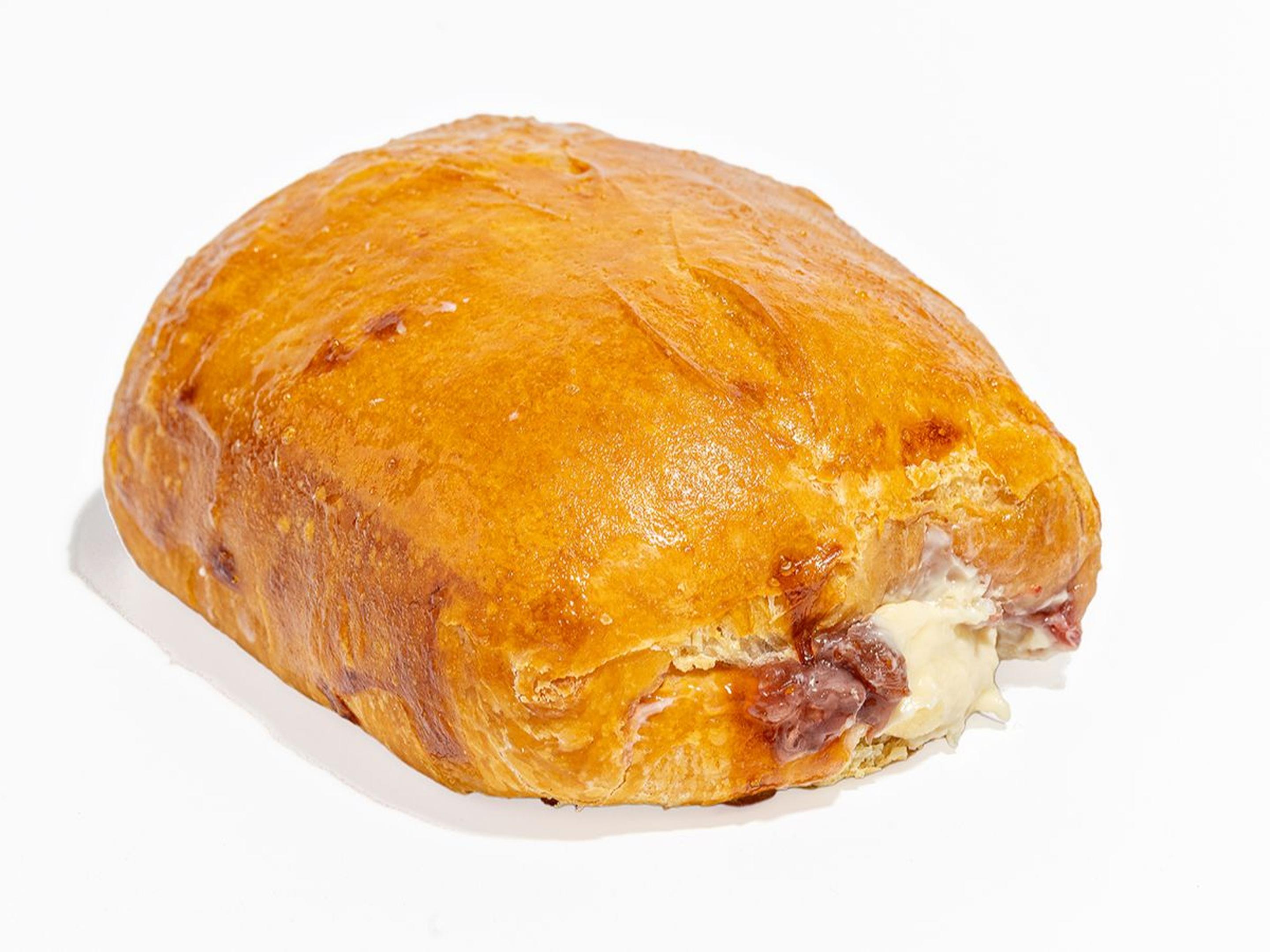 Strawberry & Cheese Croissant