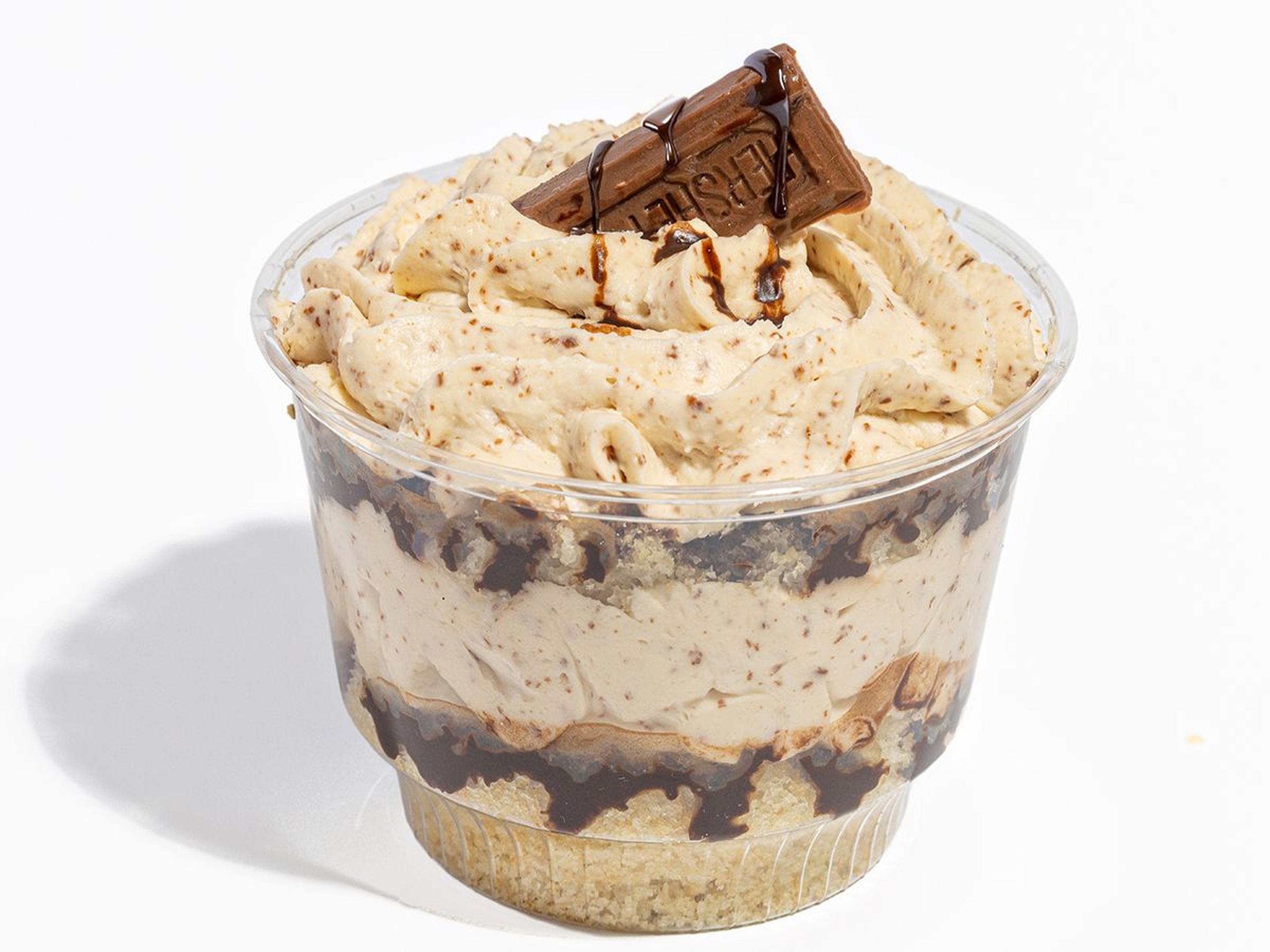 Tiramisu Delight Cake