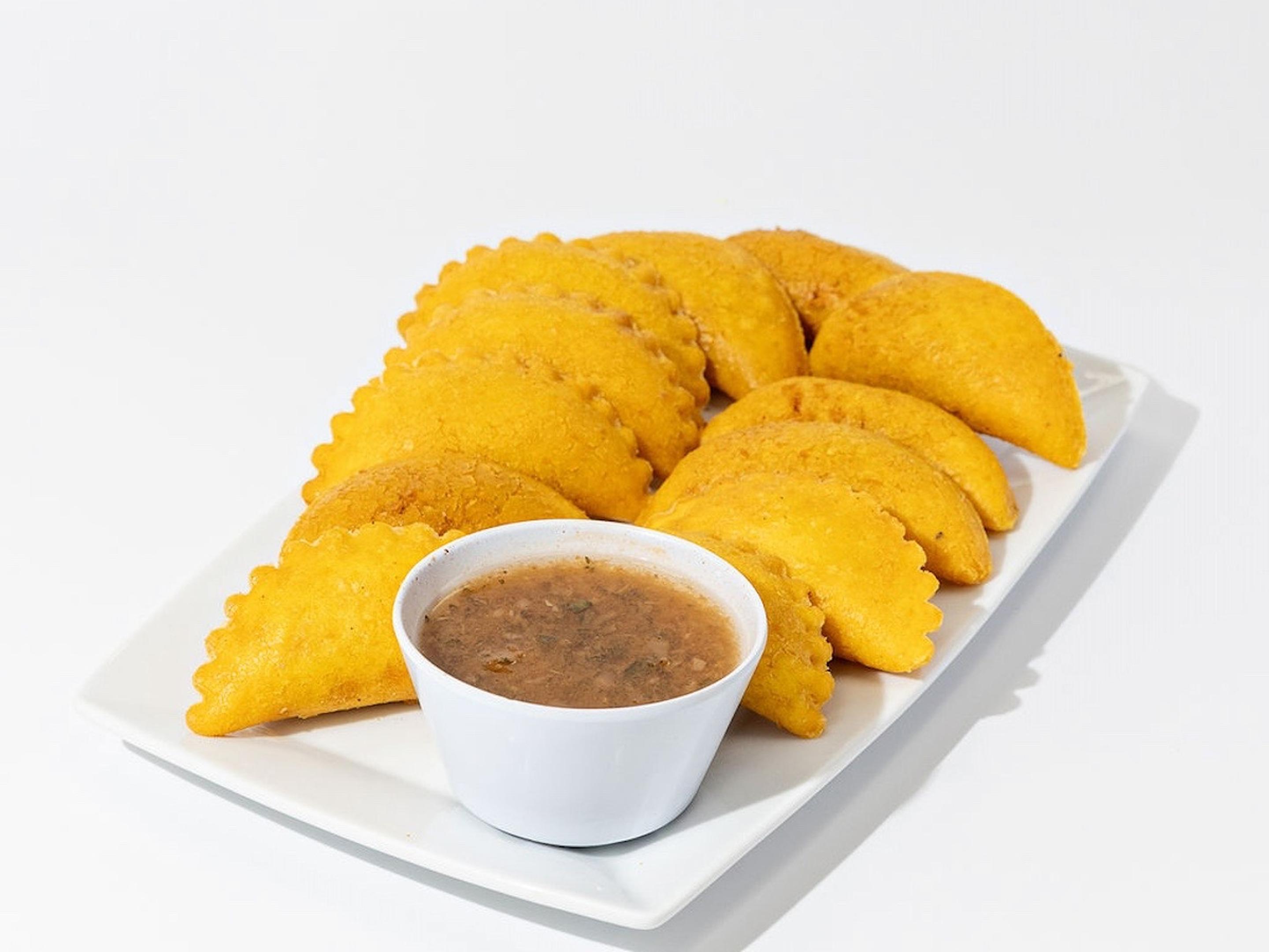 Fried Colombian Empanadas (12-Count)