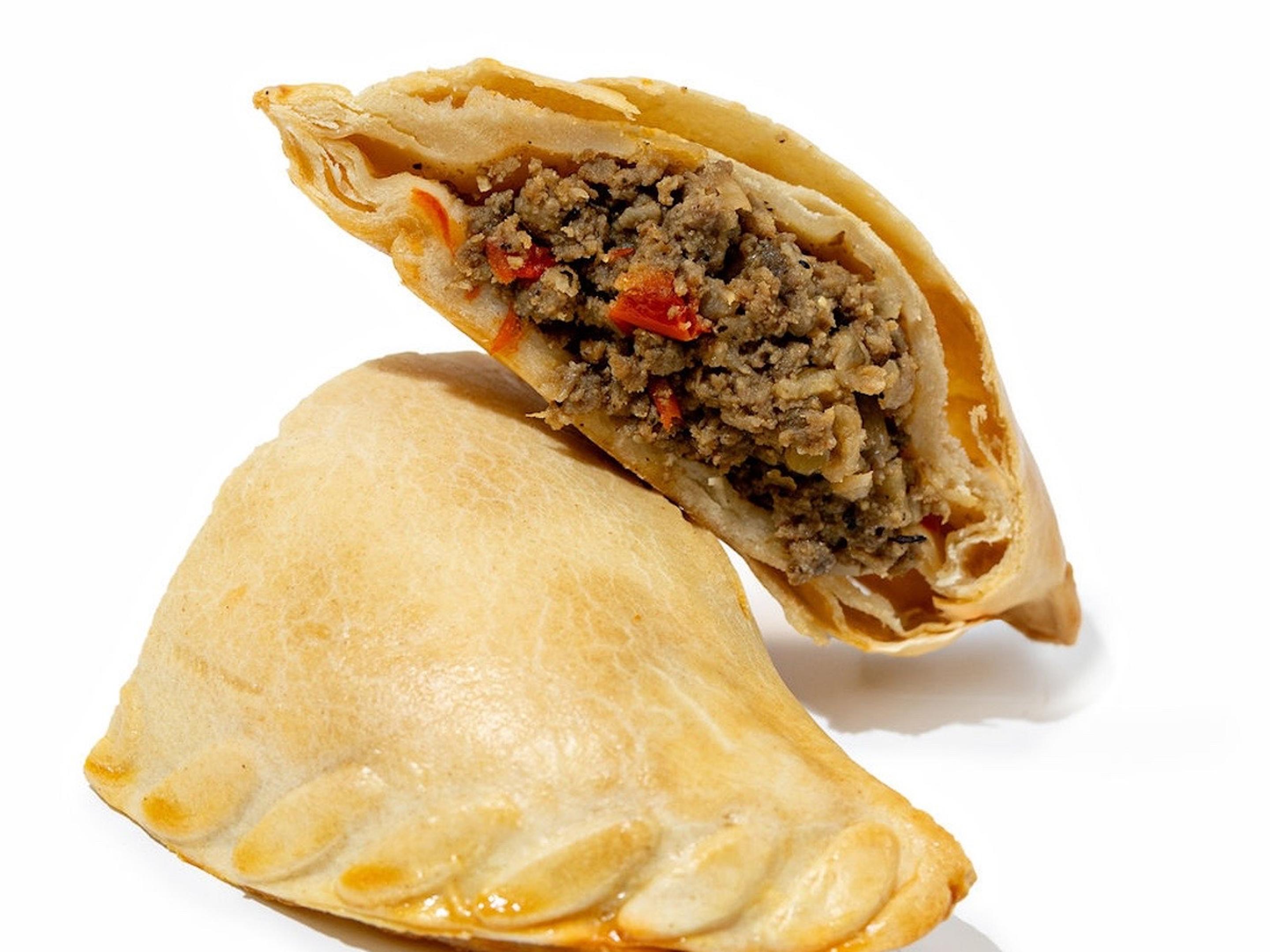 Baked Argentinian Spicy Beef Empanada (Carne Picante)