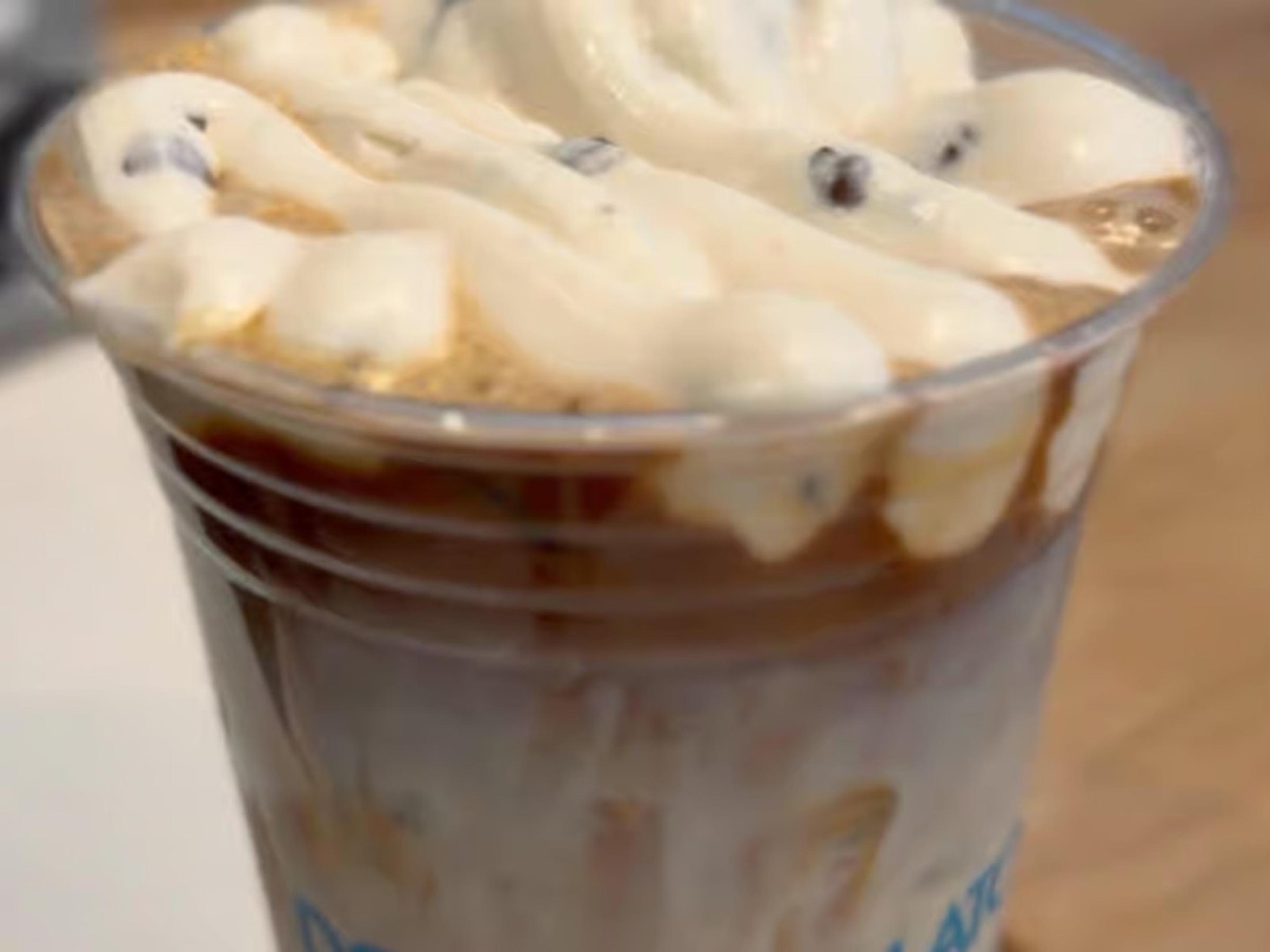 Cannoli Latte
