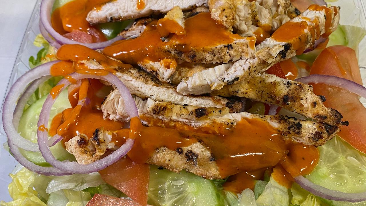 Buffalo Salad w/Chicken