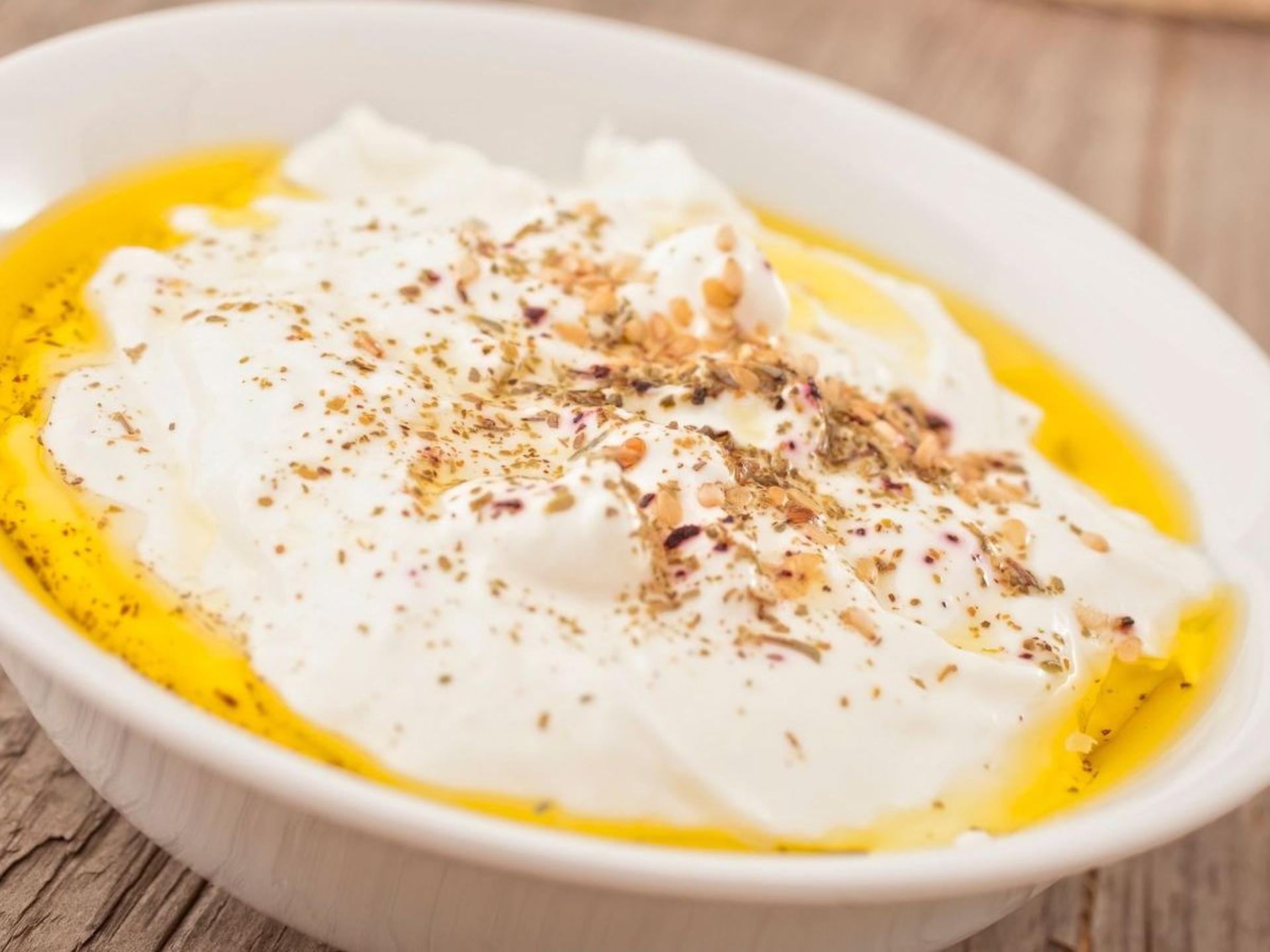 Labneh with Walnuts Tray