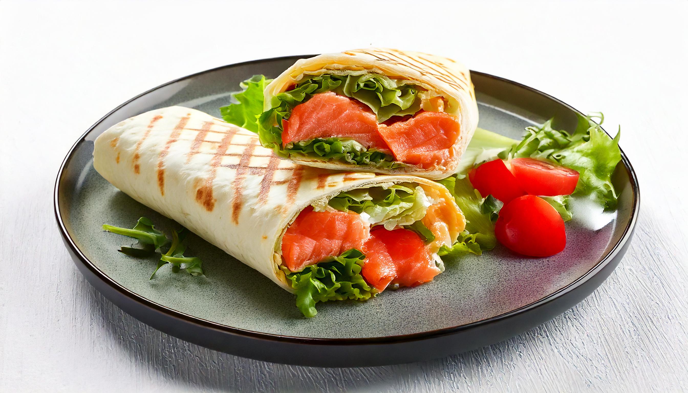 GRILLED SALMON WRAP