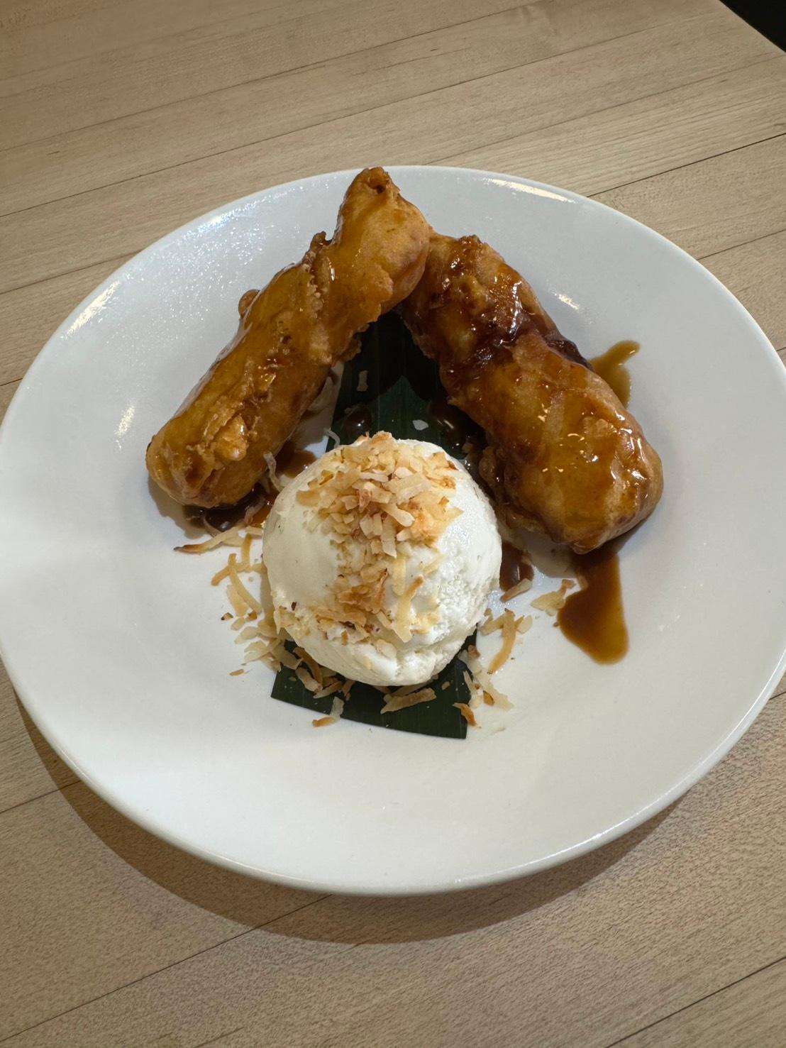 Fried banana with Coconut Ice cream