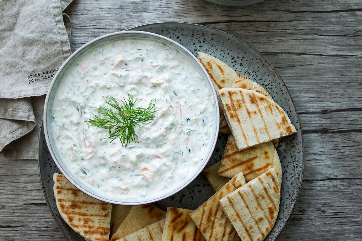 TZATZIKI PLATTER (FAMILY SIZE)