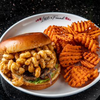 Turkey Mac & Cheeseburger