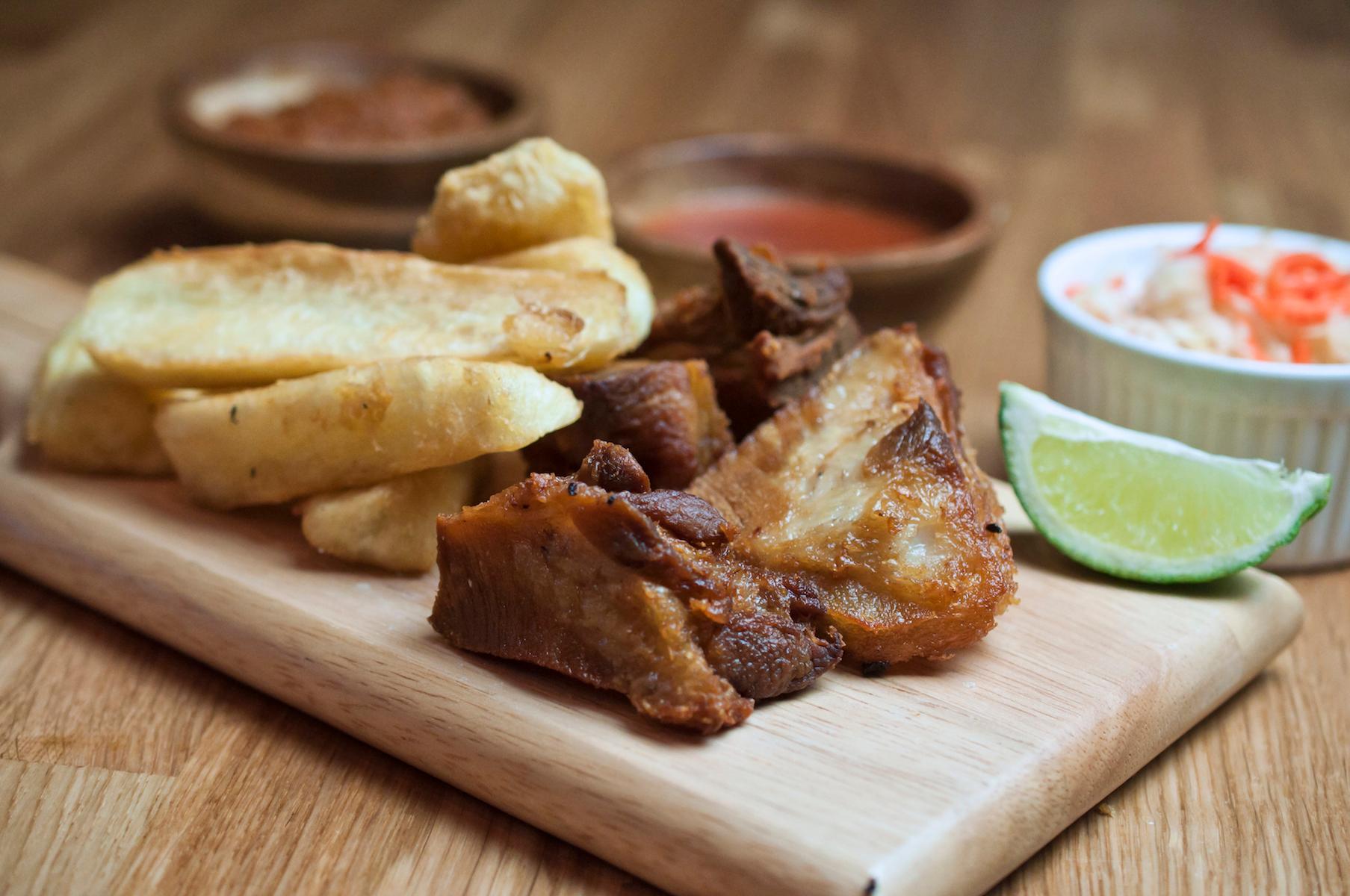(SMALL) FRIED YUCA & CHICHARRON