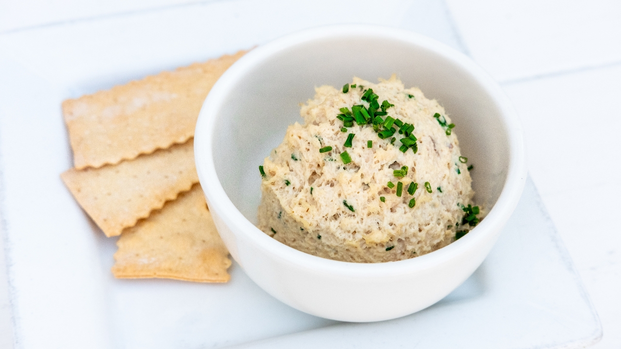 Scoop Tuna Salad