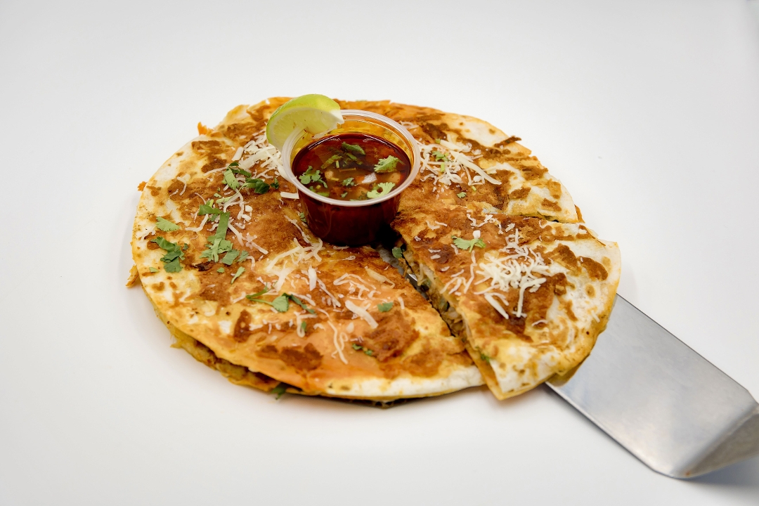 Birria Pizza*
