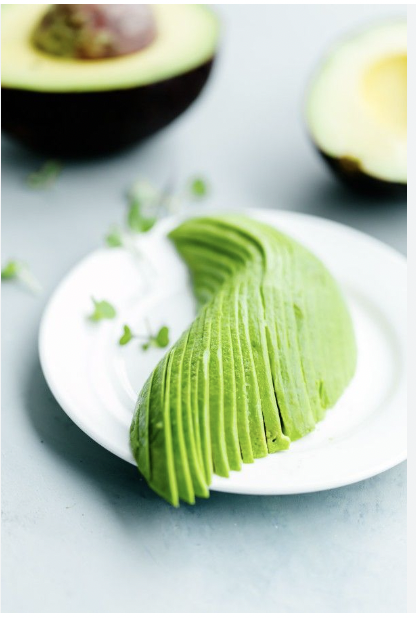 HALF AVOCADO