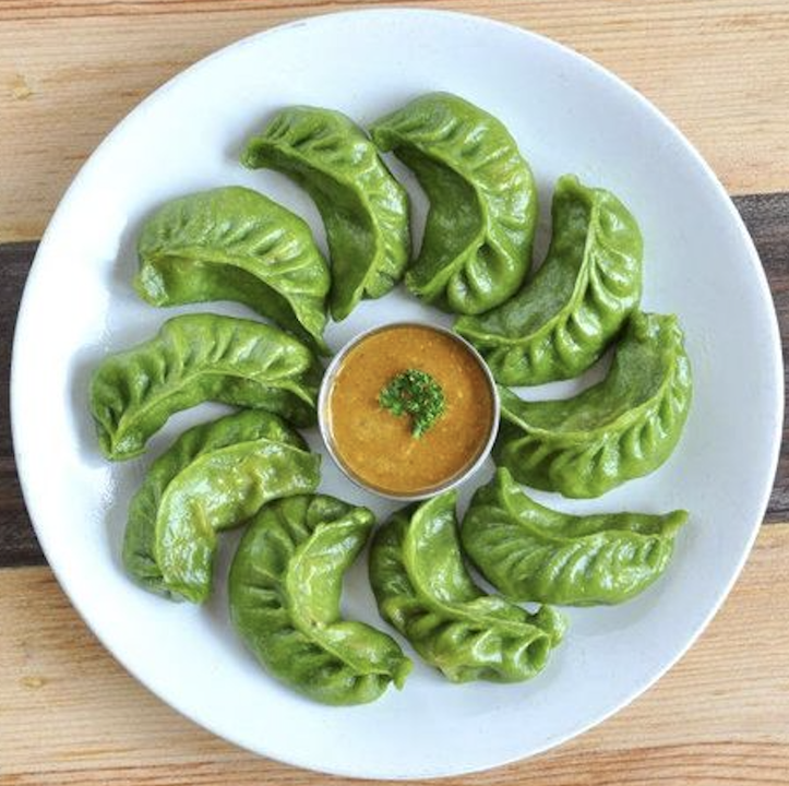 Veggie Momo (12 Pieces)