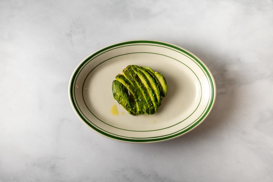 DRESSED AVOCADO
