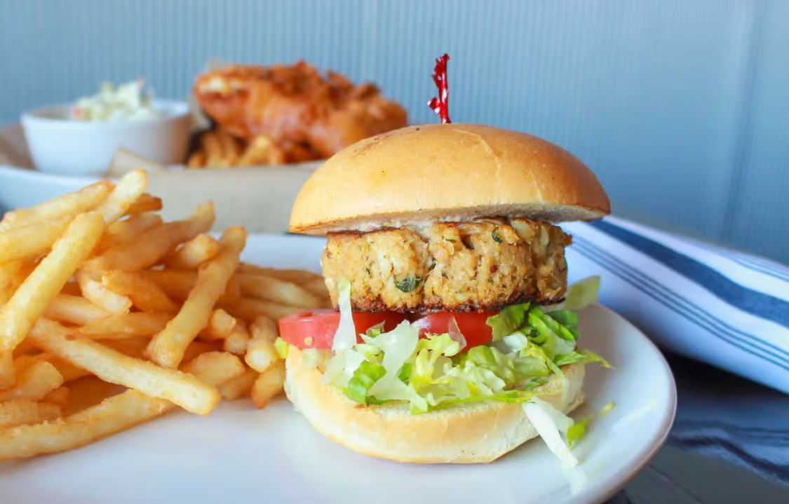 CRAB CAKE SANDWICH
