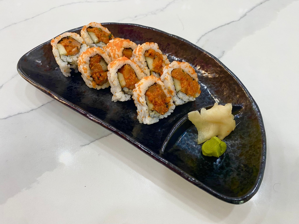 Spicy Salmon Cucumber Roll