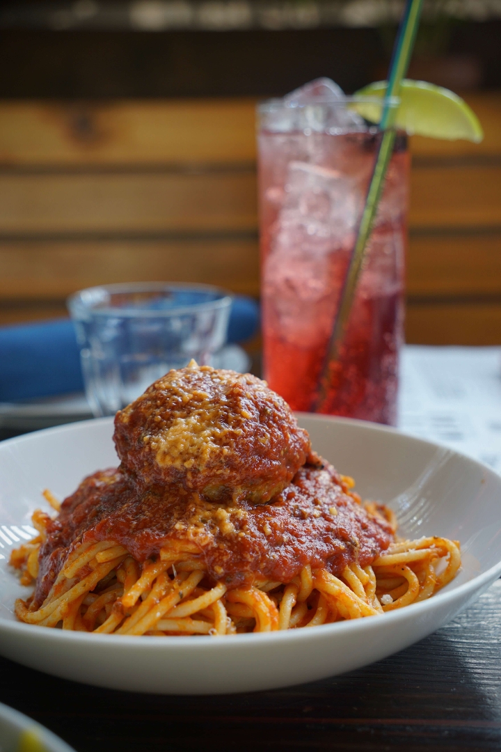 Kids Spaghetti & Meatball